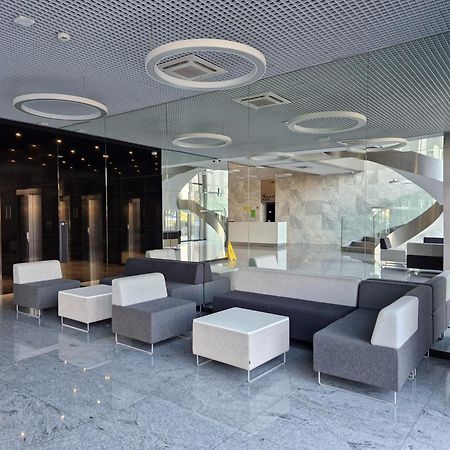 Apartamenty Wola Tower Na Prymasa - Z Widokiem Na City Varsóvia Exterior foto