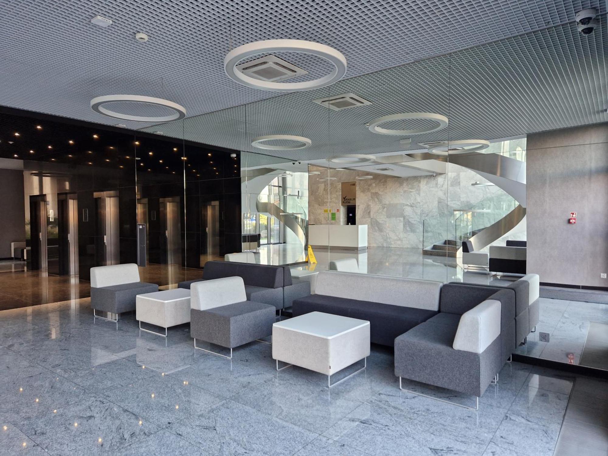 Apartamenty Wola Tower Na Prymasa - Z Widokiem Na City Varsóvia Exterior foto